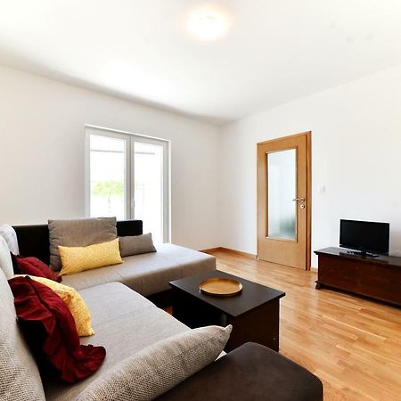 Apartman Hertz Имотски Экстерьер фото