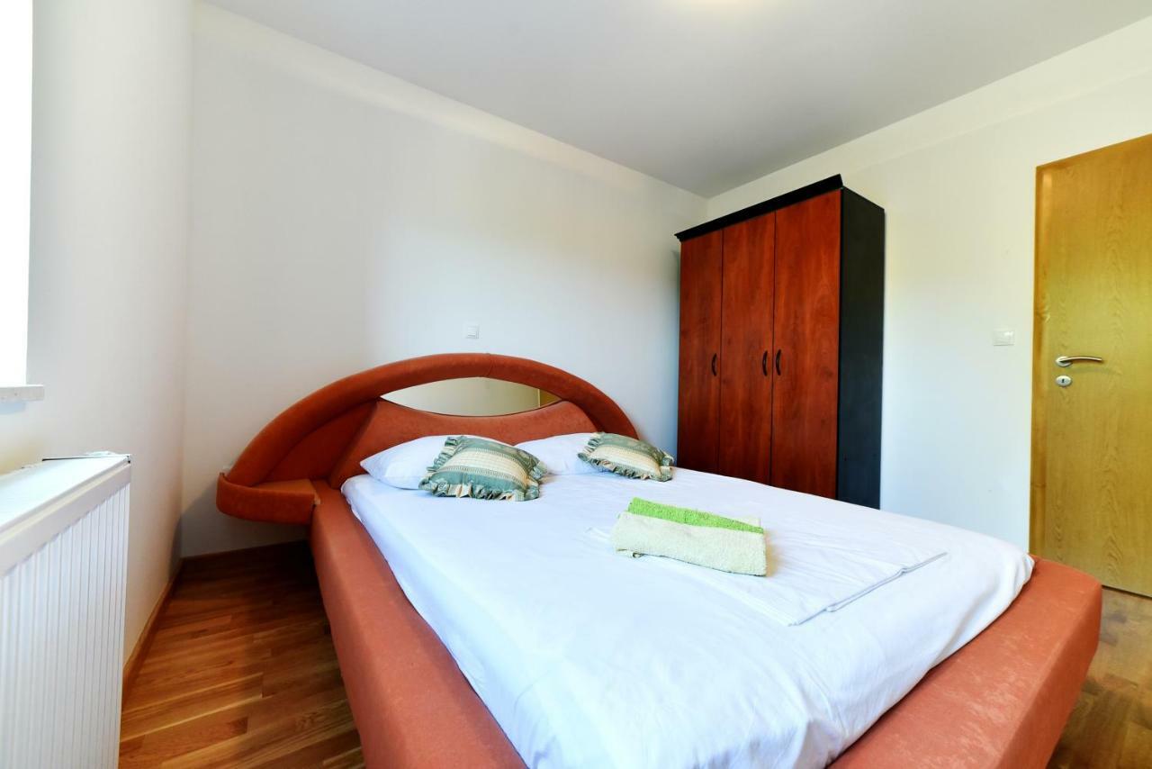 Apartman Hertz Имотски Экстерьер фото