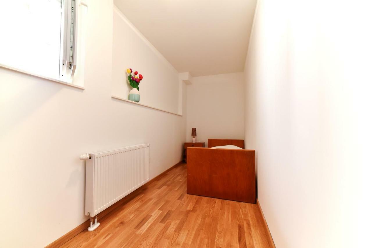 Apartman Hertz Имотски Экстерьер фото